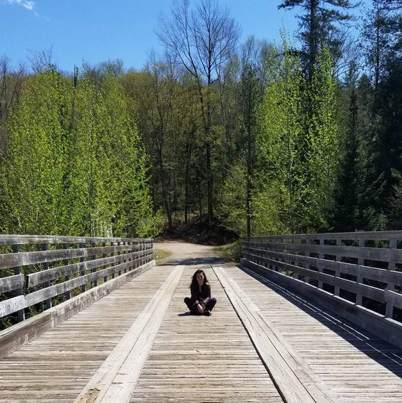 Meet your Posher, Yasmine - Picture 1 of 1